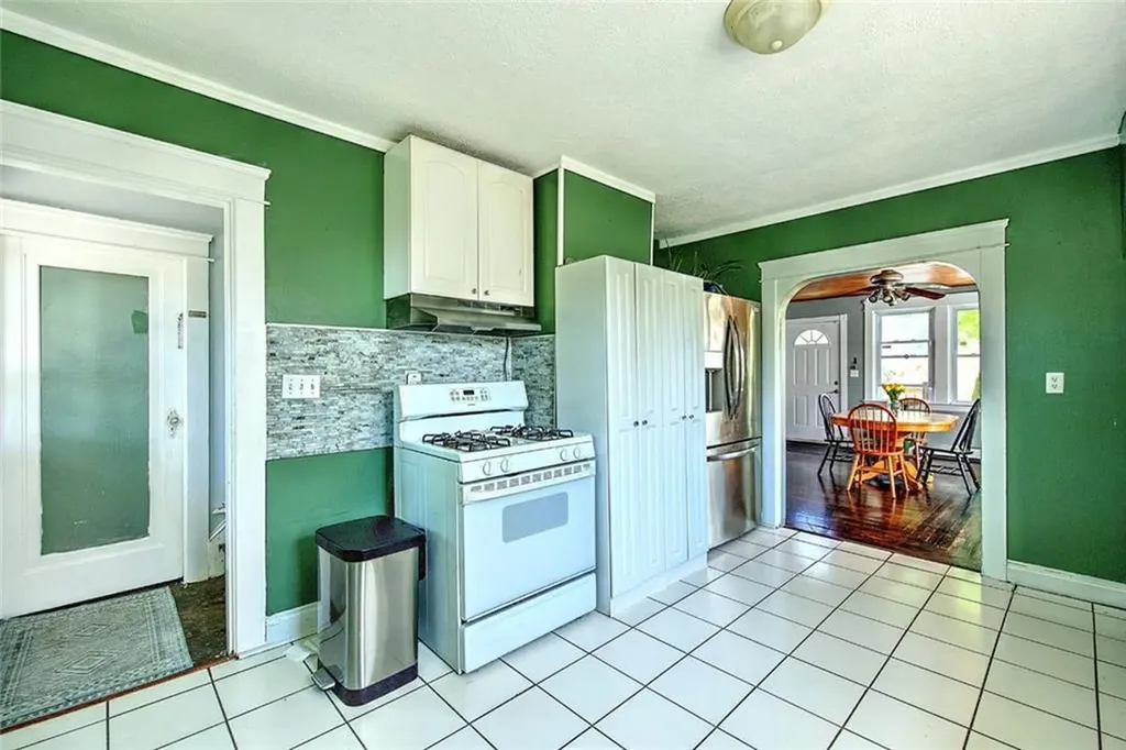 7 Hemlock Drive Johnston RI 02919