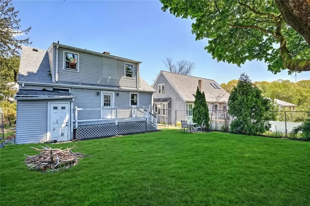 7 Hemlock Drive Johnston RI 02919