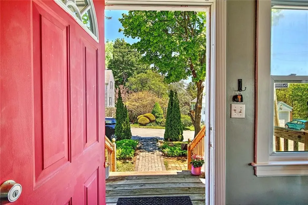 7 Hemlock Drive Johnston RI 02919