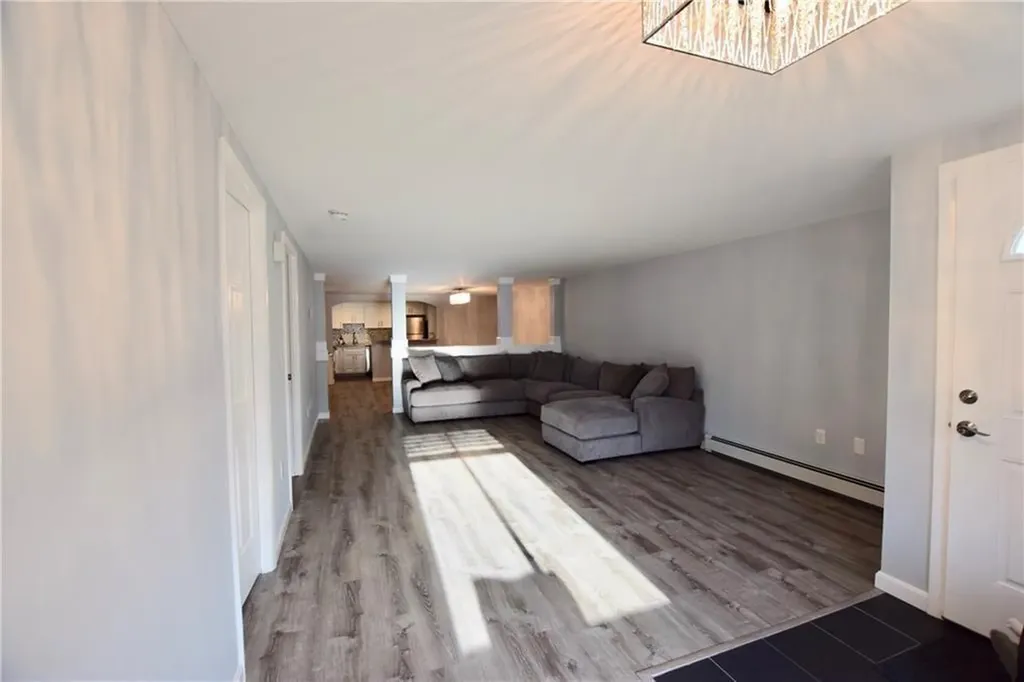 66 Girard Avenue Newport RI 02840