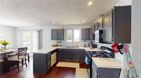 27 Hidden Valley Lane Lincoln RI 02865