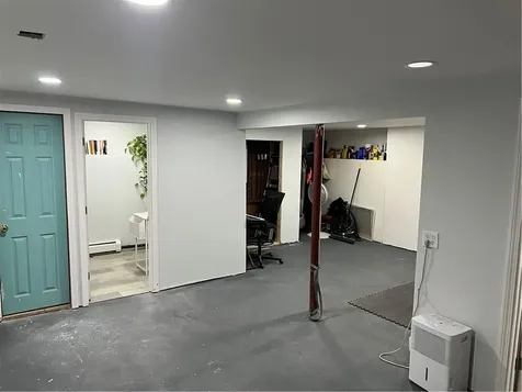 27 Hidden Valley Lane Lincoln RI 02865