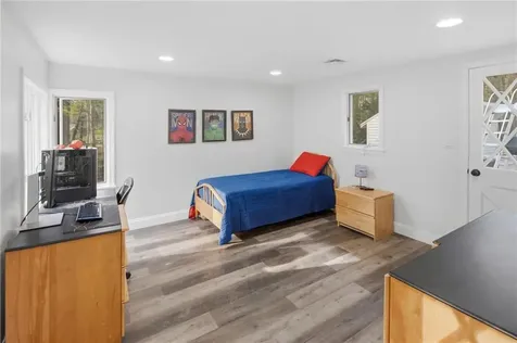 19 Fanning Lane Smithfield RI 02828