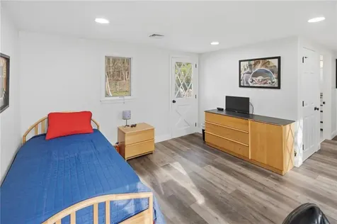 19 Fanning Lane Smithfield RI 02828