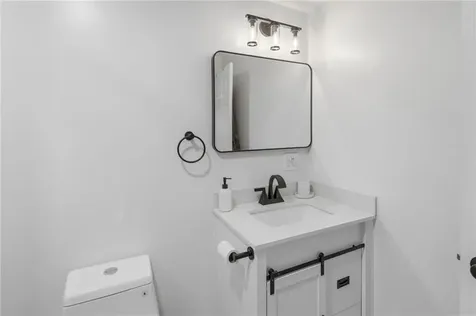19 Fanning Lane Smithfield RI 02828