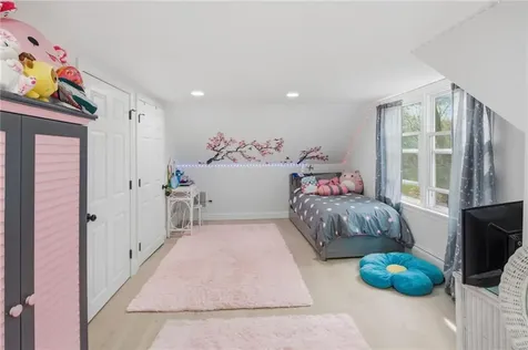 19 Fanning Lane Smithfield RI 02828