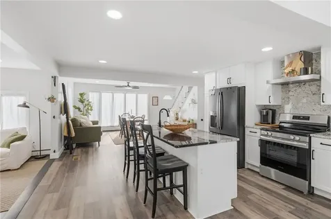 19 Fanning Lane Smithfield RI 02828