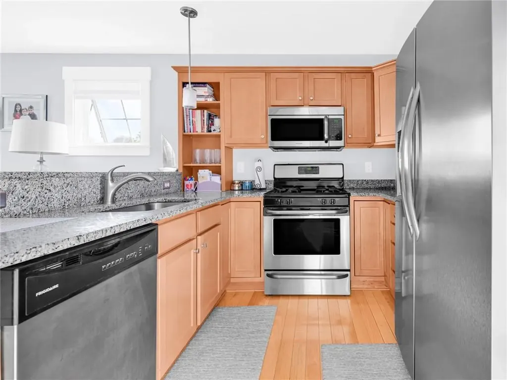 12 Park Avenue Narragansett RI 02882