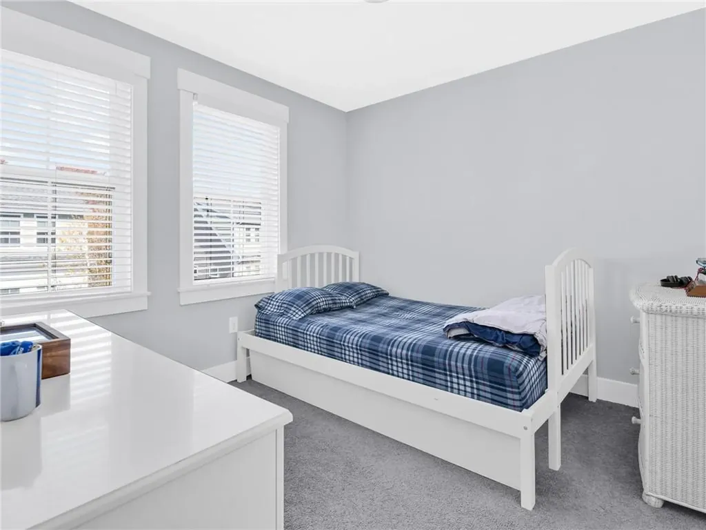 12 Park Avenue Narragansett RI 02882
