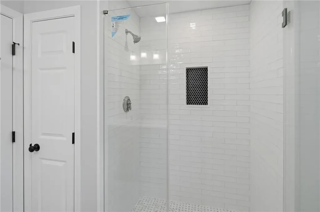 14 Elaine Drive Hopkinton RI 02833
