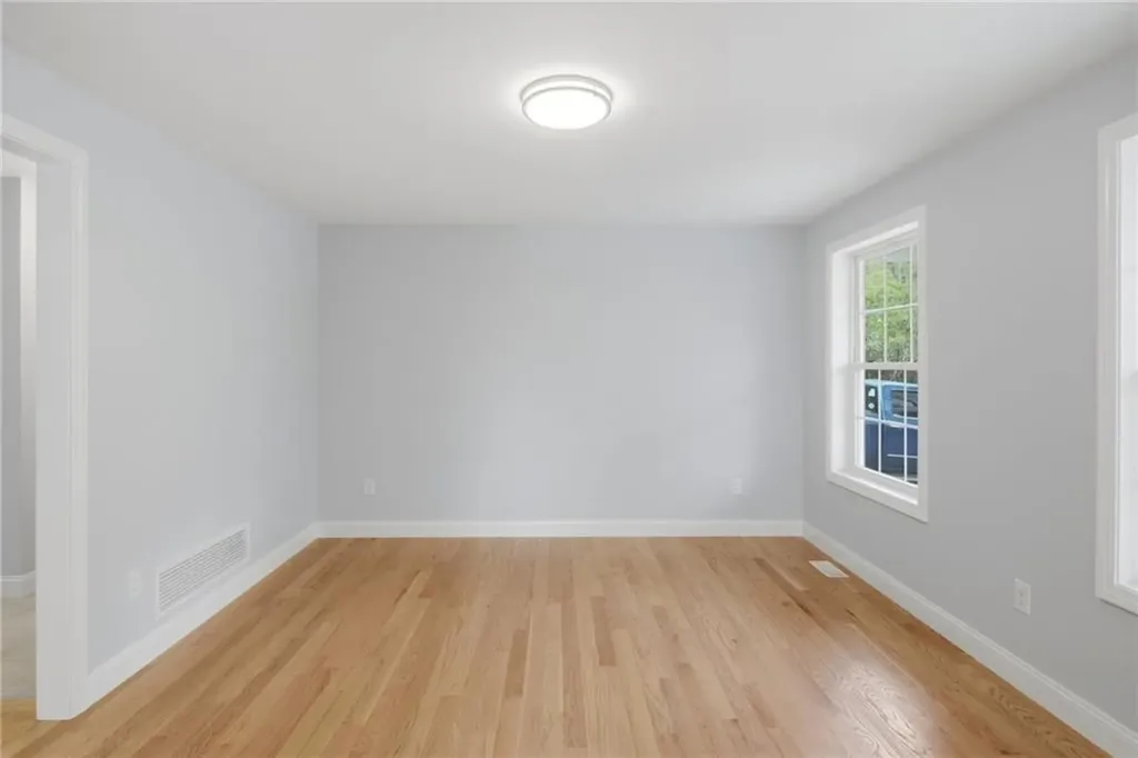 14 Elaine Drive Hopkinton RI 02833