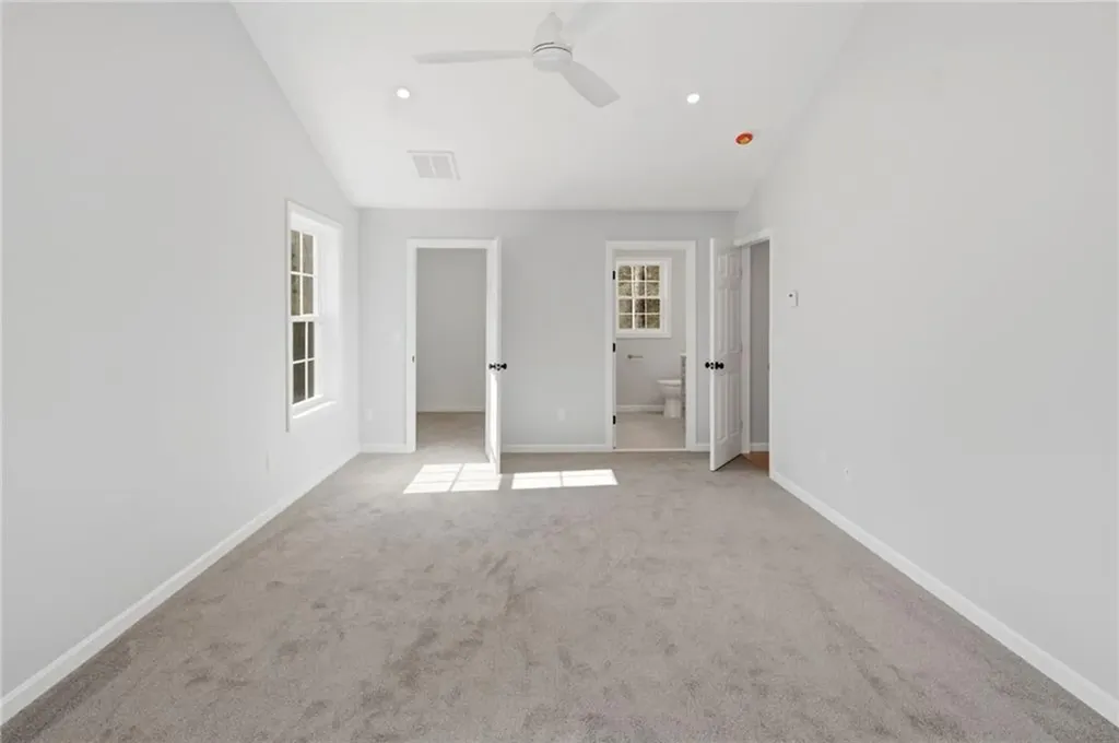14 Elaine Drive Hopkinton RI 02833