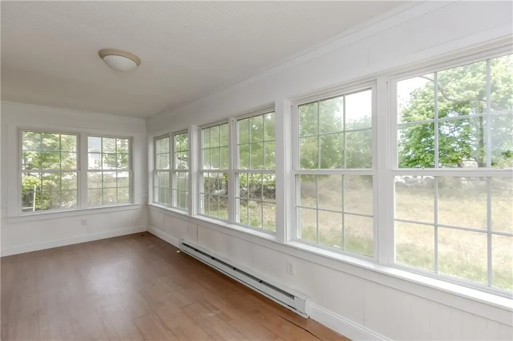 97 Floral Avenue North Kingstown RI 02852