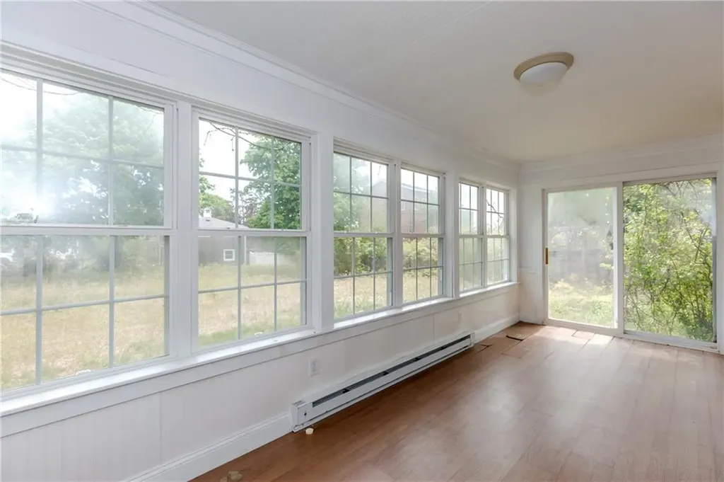 97 Floral Avenue North Kingstown RI 02852