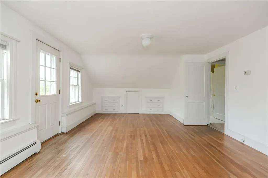 97 Floral Avenue North Kingstown RI 02852