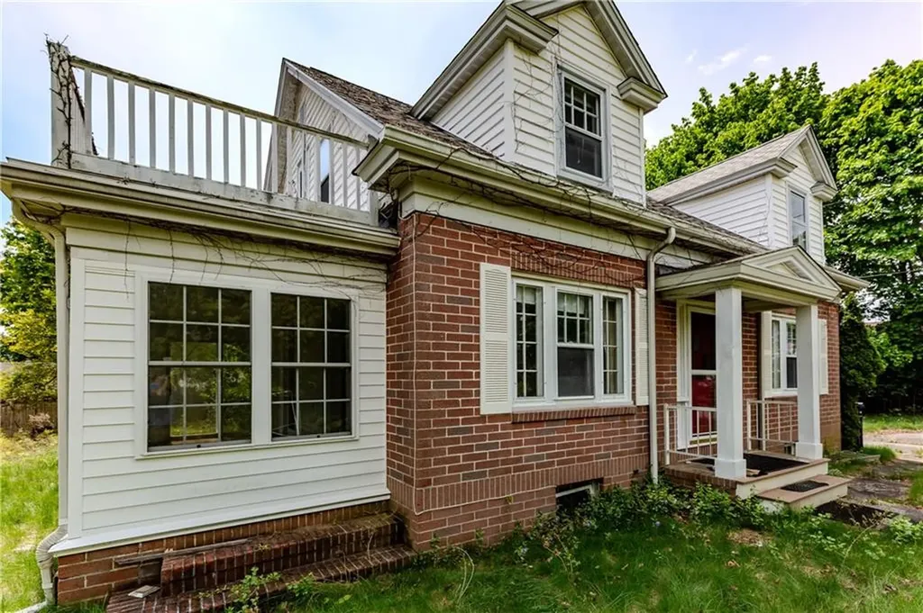 97 Floral Avenue North Kingstown RI 02852
