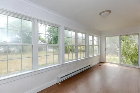97 Floral Avenue North Kingstown RI 02852