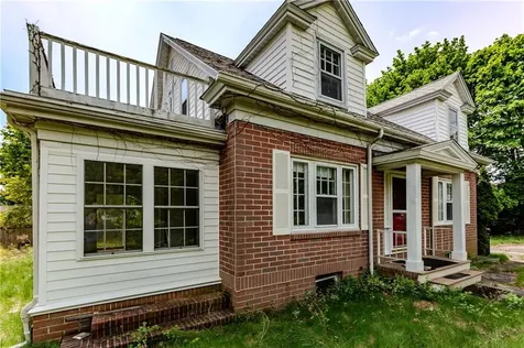 97 Floral Avenue North Kingstown RI 02852