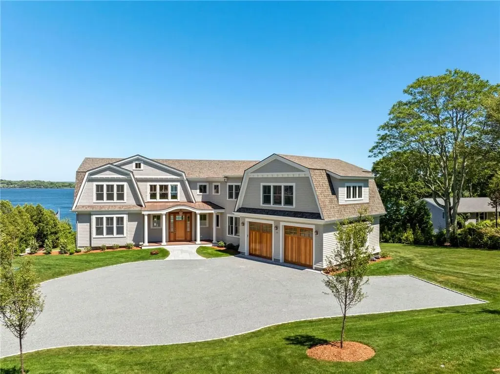 19 Searidge Drive Narragansett RI 02874