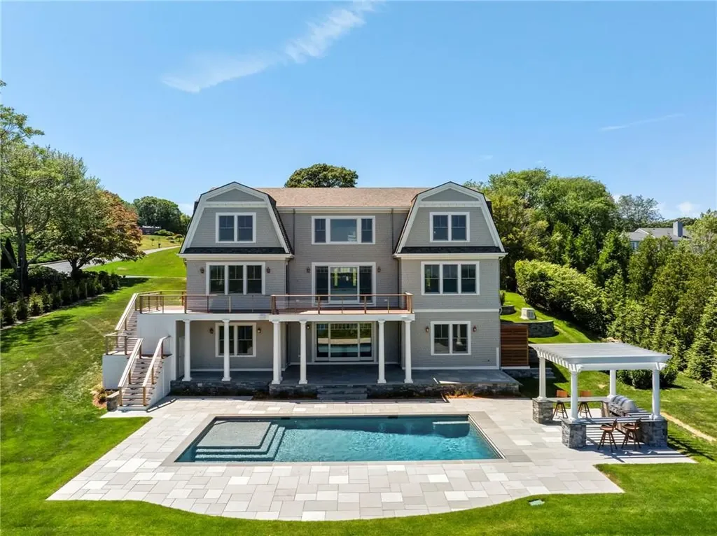 19 Searidge Drive Narragansett RI 02874
