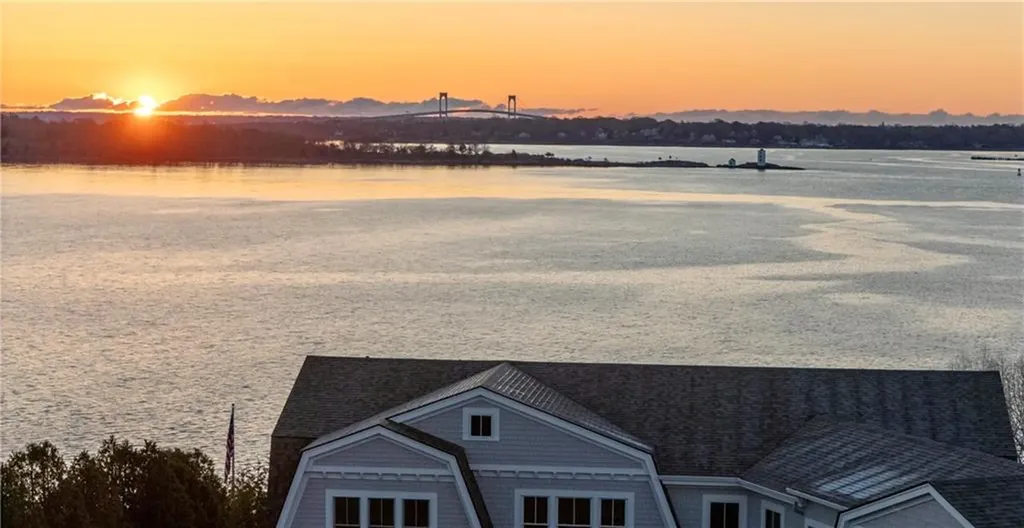 19 Searidge Drive Narragansett RI 02874