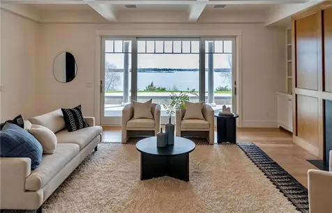 19 Searidge Drive Narragansett RI 02874