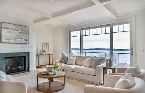 19 Searidge Drive Narragansett RI 02874