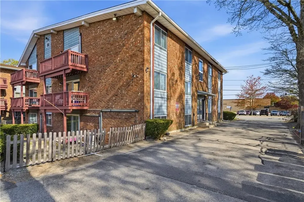110 Pilgrim Parkway Warwick RI 02888