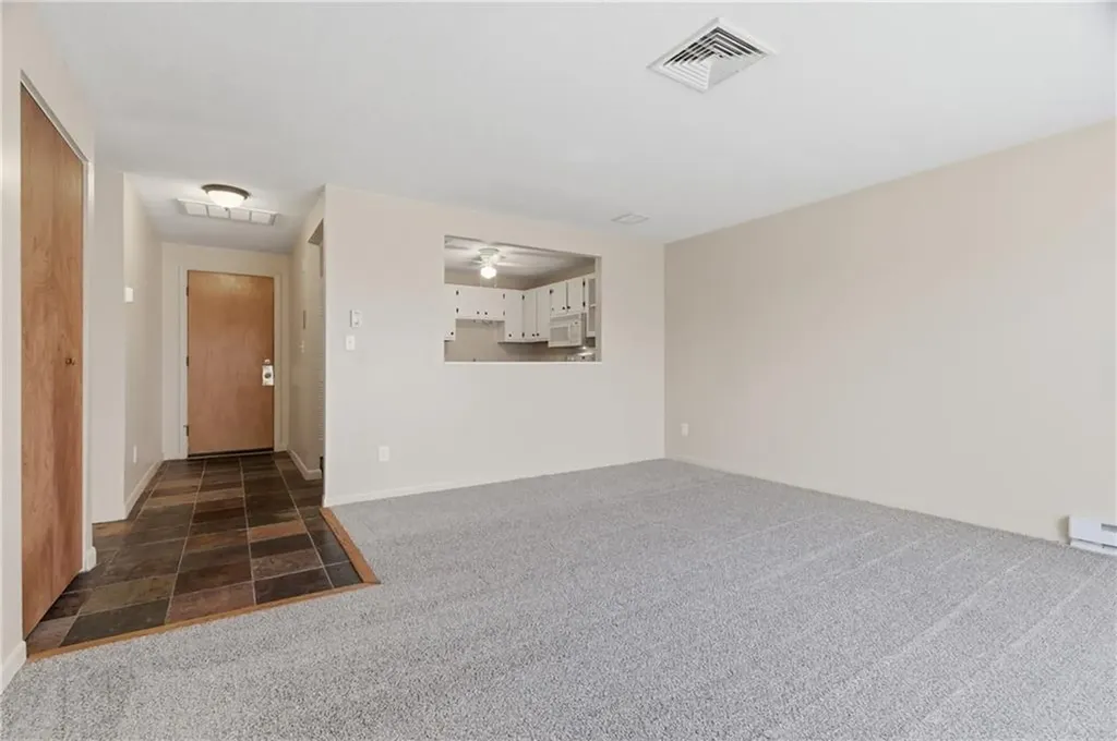 110 Pilgrim Parkway Warwick RI 02888