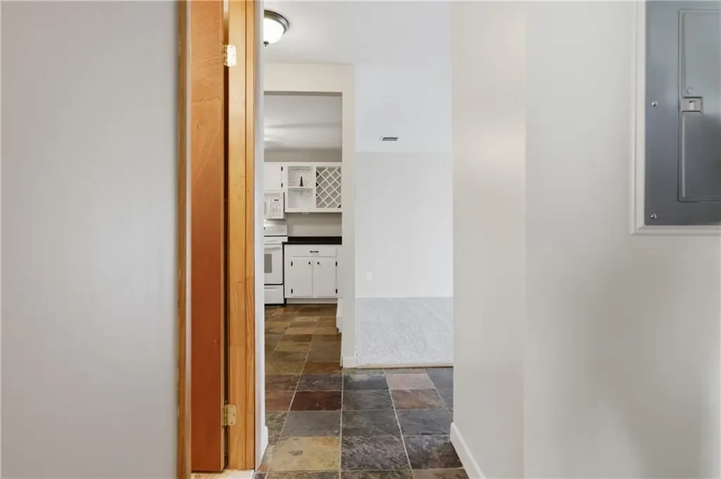 110 Pilgrim Parkway Warwick RI 02888