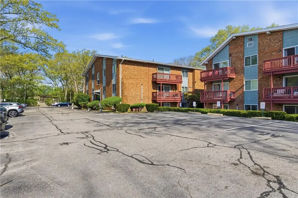 110 Pilgrim Parkway Warwick RI 02888