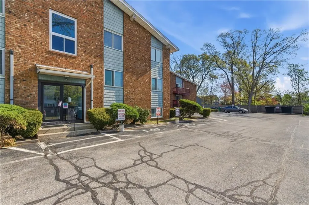 110 Pilgrim Parkway Warwick RI 02888