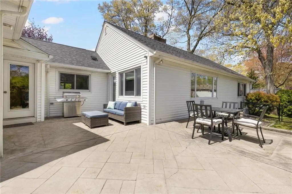 120 Bretton Woods Drive Cranston RI 02920