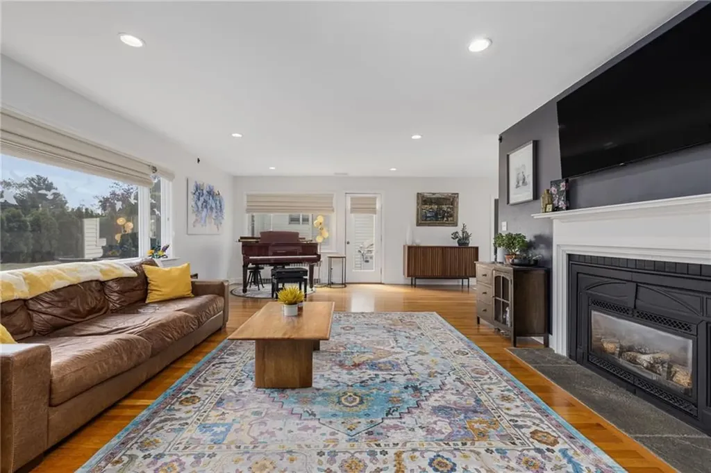 120 Bretton Woods Drive Cranston RI 02920
