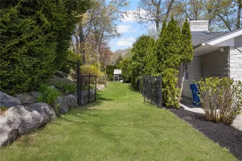 120 Bretton Woods Drive Cranston RI 02920