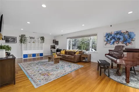 120 Bretton Woods Drive Cranston RI 02920