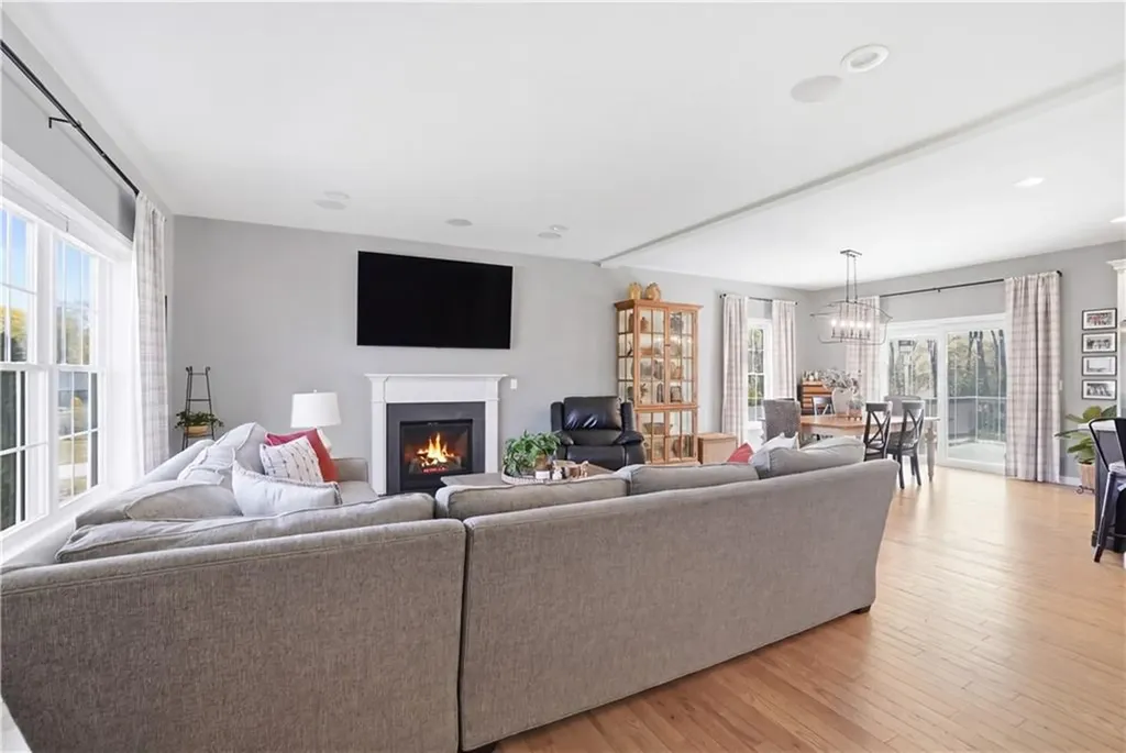 81 Golden View Drive Johnston RI 02919