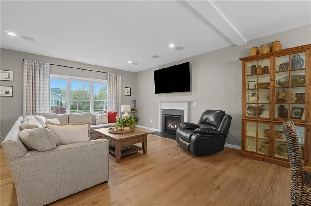 81 Golden View Drive Johnston RI 02919