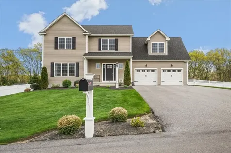 81 Golden View Drive Johnston RI 02919