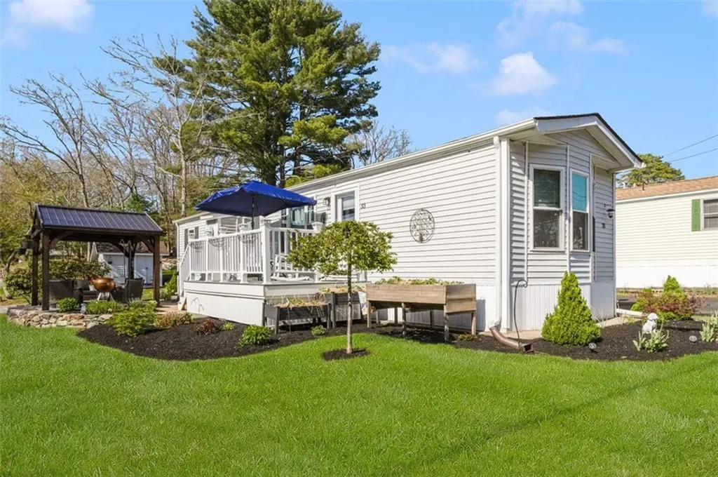 33 Foxtrot Drive Charlestown RI 02813