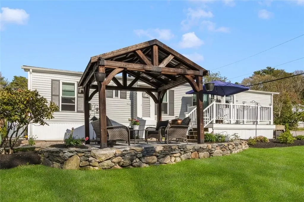 33 Foxtrot Drive Charlestown RI 02813