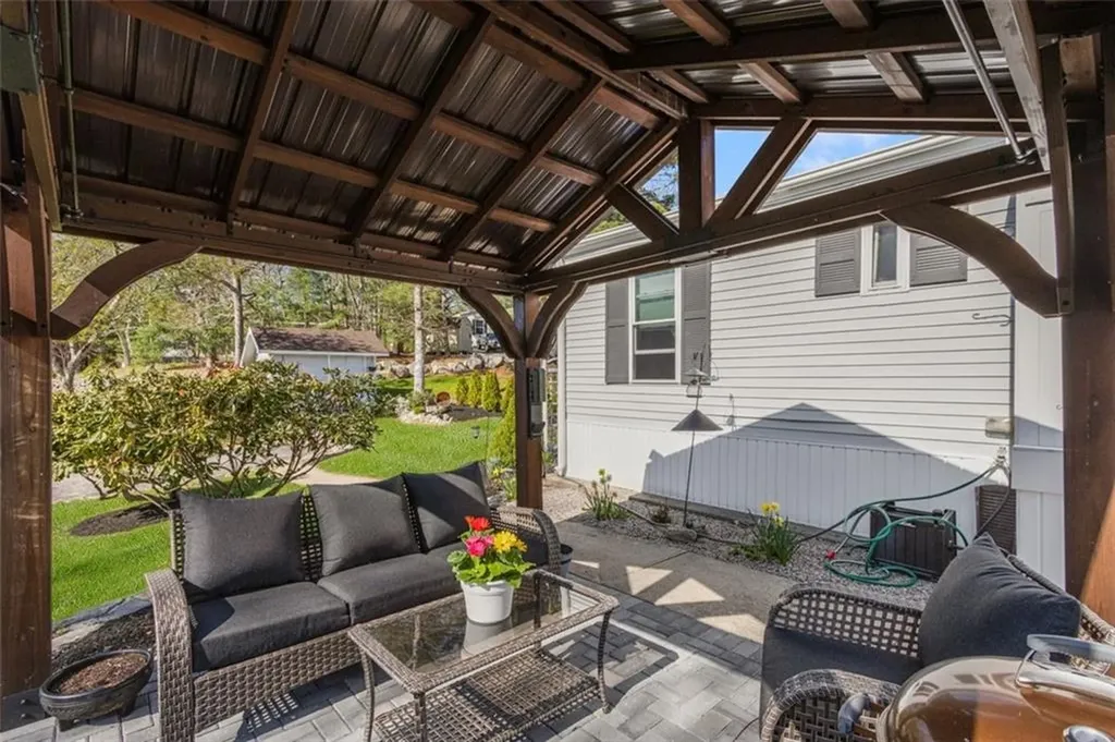 33 Foxtrot Drive Charlestown RI 02813