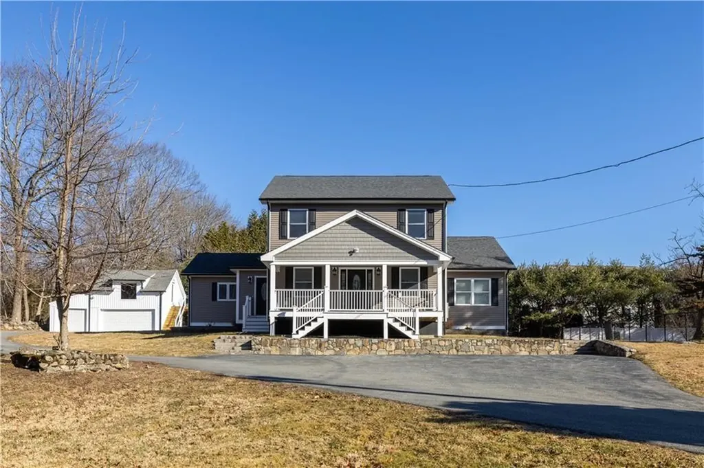 311 Hope Road Cranston RI 02921