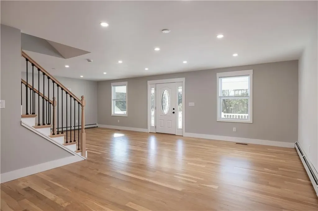 311 Hope Road Cranston RI 02921