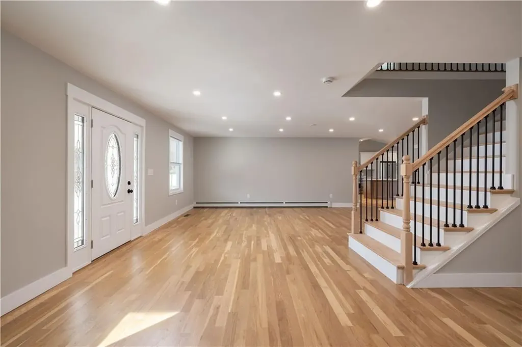 311 Hope Road Cranston RI 02921