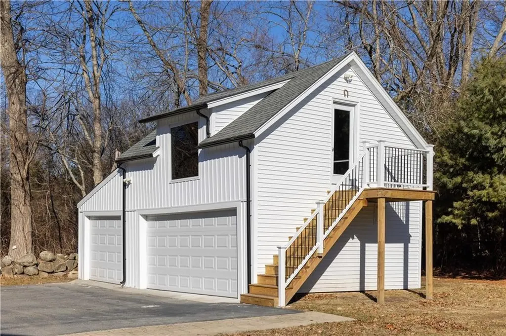 311 Hope Road Cranston RI 02921