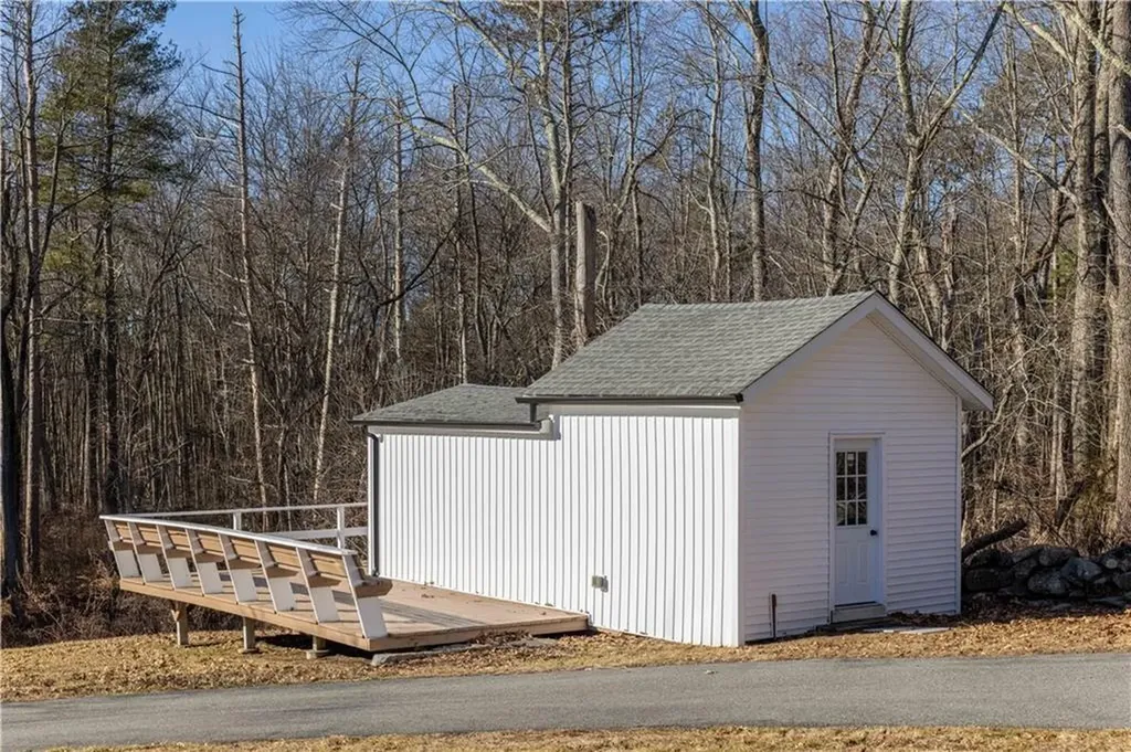 311 Hope Road Cranston RI 02921
