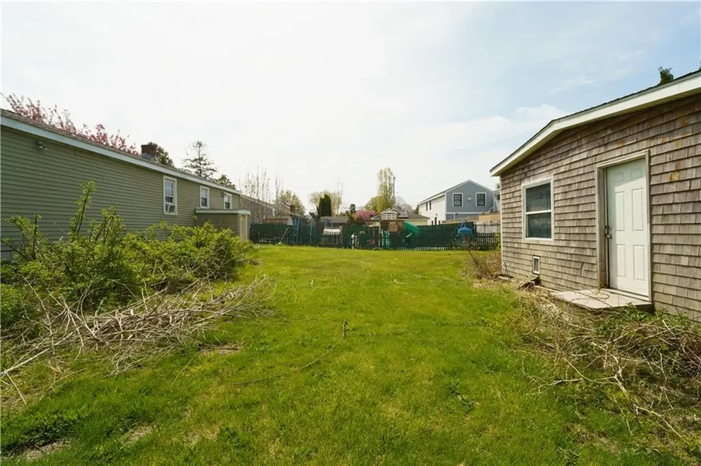 54 Homer Street Newport RI 02840