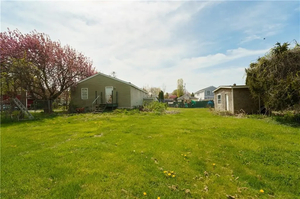 54 Homer Street Newport RI 02840