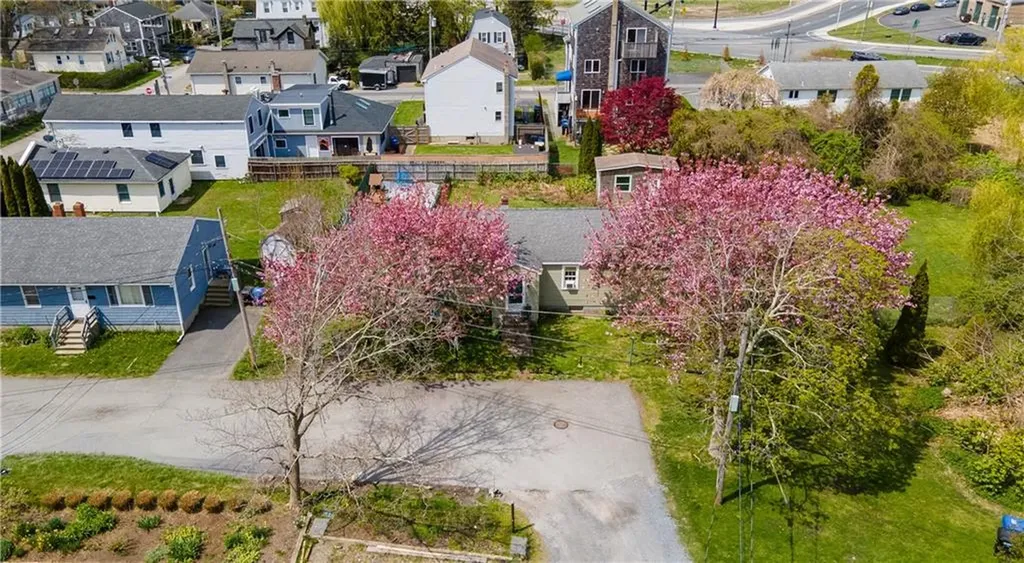 54 Homer Street Newport RI 02840